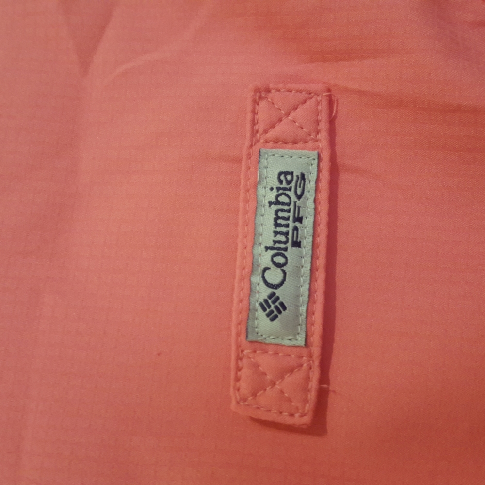 Beautiful Columbia PFG sleeveless top - Picture 2 of 10